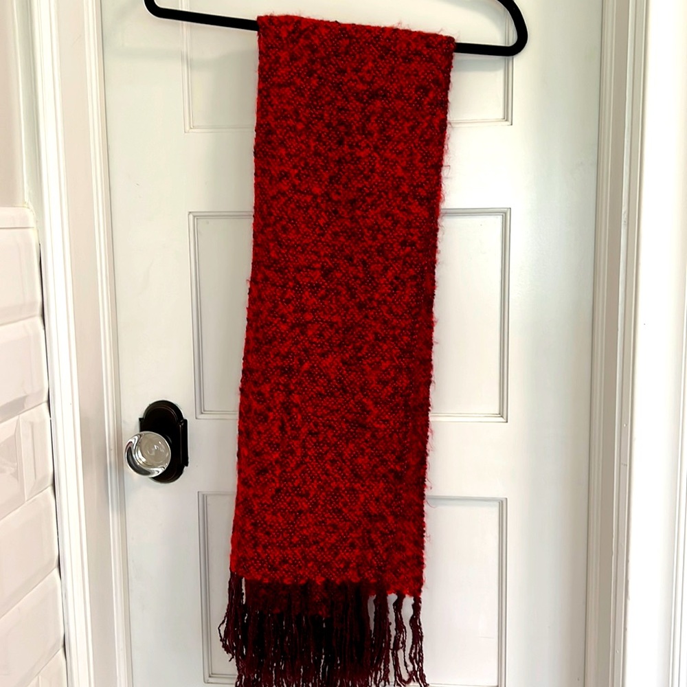 BDG scarf